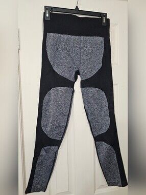 Seamless Black Leggings with Heather Gray Patches